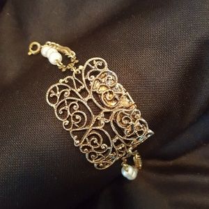 Antique Buckle Bracelet